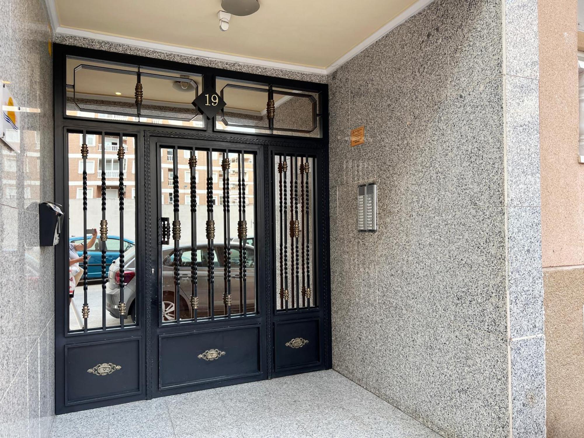 Nice And Central Apartment تورّيفيِخا المظهر الخارجي الصورة