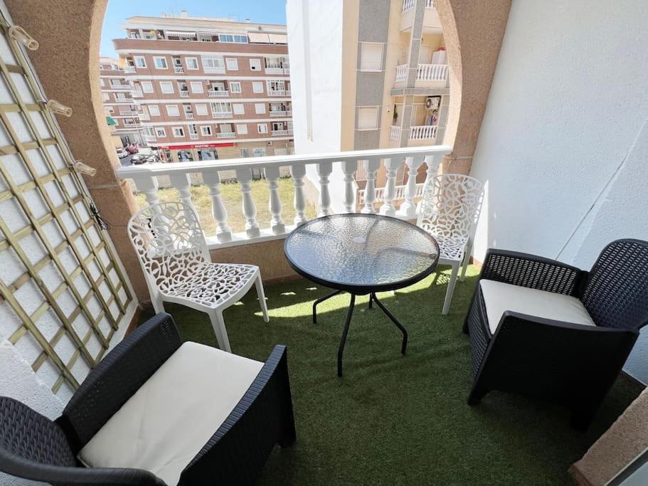 Nice And Central Apartment تورّيفيِخا المظهر الخارجي الصورة